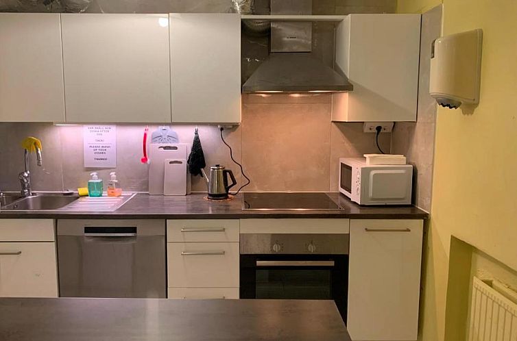 Hostel Bed & Breakfast