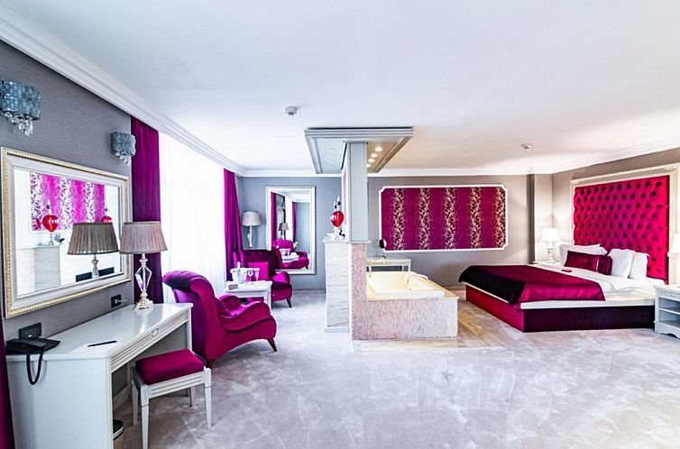 Phoenicia Grand Hotel