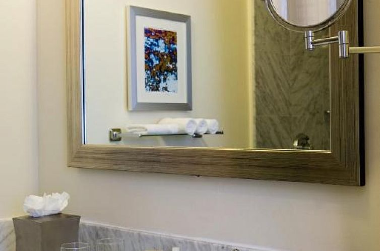 U Hotel Fifth Avenue