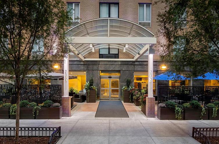 Holiday Inn Express New York City Chelsea, an IHG Hotel