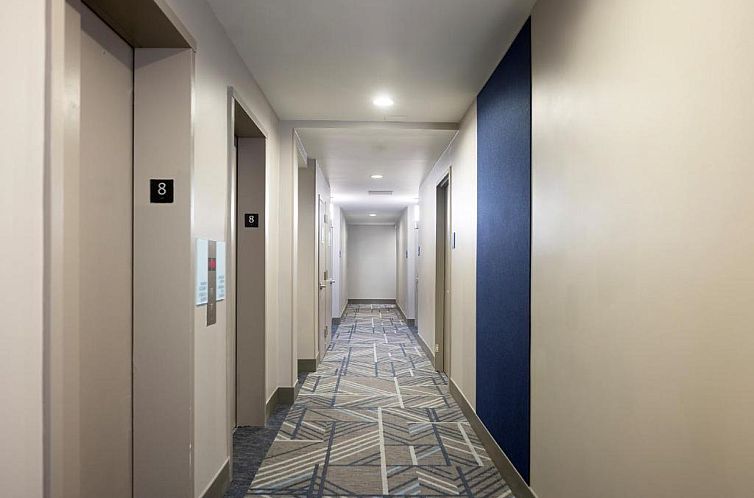 Holiday Inn Express New York City Chelsea, an IHG Hotel
