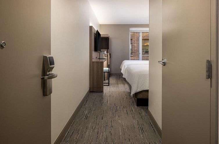 Holiday Inn Express New York City Chelsea, an IHG Hotel