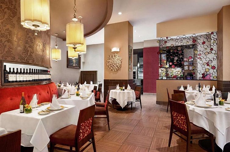 DoubleTree by Hilton New York Downtown