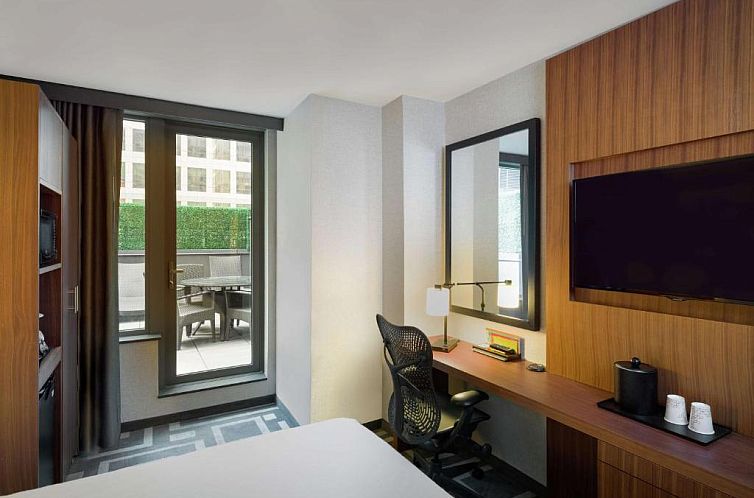 Hilton Garden Inn Central Park South
