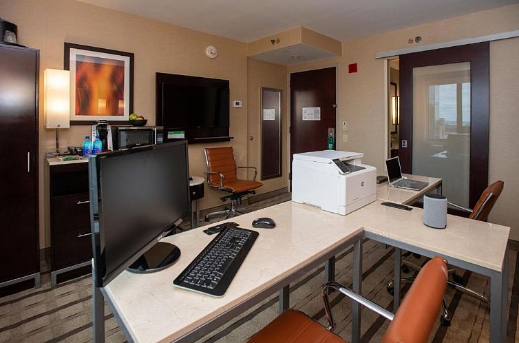 Holiday Inn New York City - Times Square, an IHG Hotel