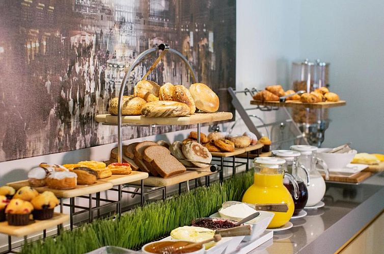 Fifty Hotel & Suites by Affinia