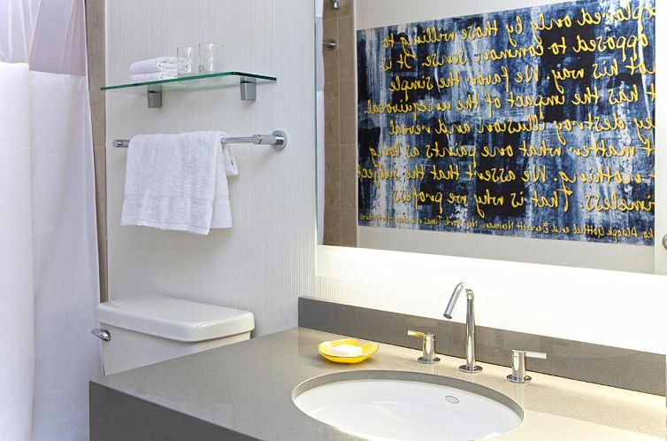 Fifty Hotel & Suites by Affinia