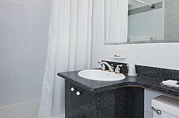 Murray Hill East Suites