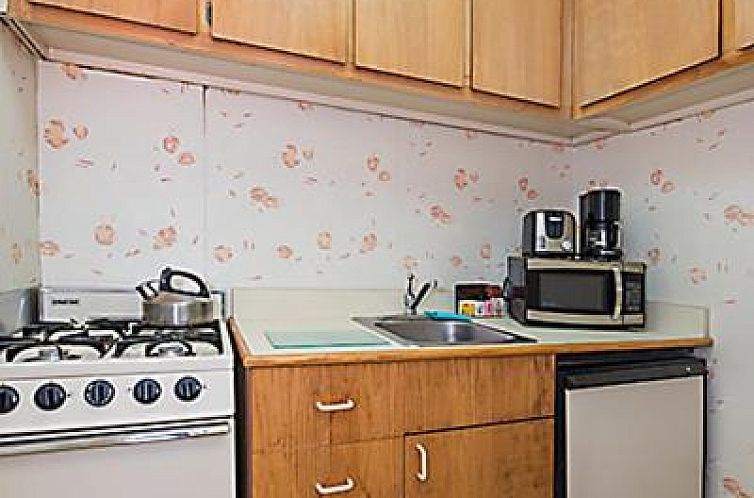 Murray Hill East Suites