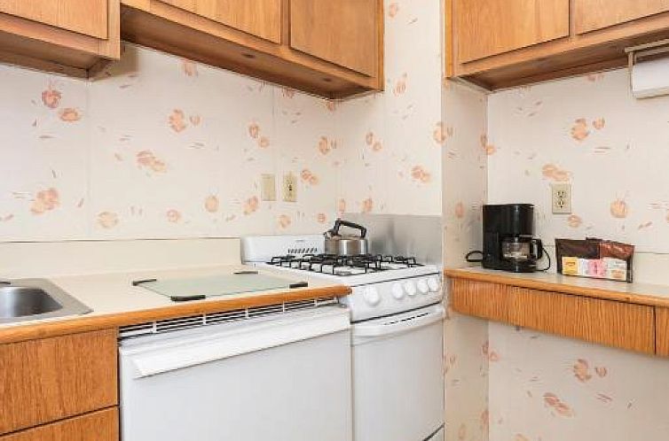 Murray Hill East Suites