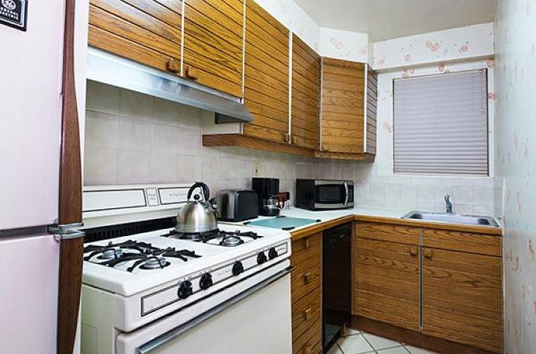 Murray Hill East Suites