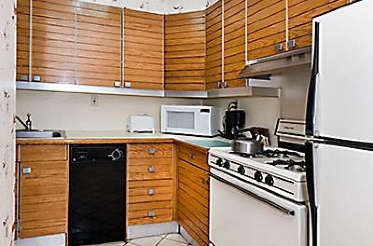 Murray Hill East Suites