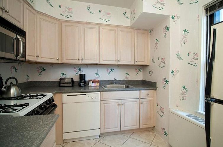 Murray Hill East Suites