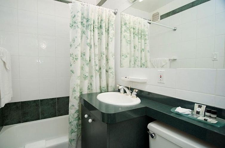 Murray Hill East Suites