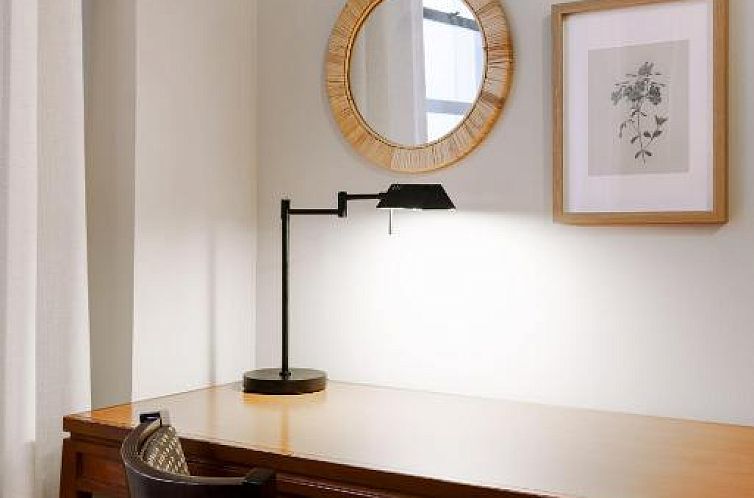 Best Western Plus Hospitality House Suites