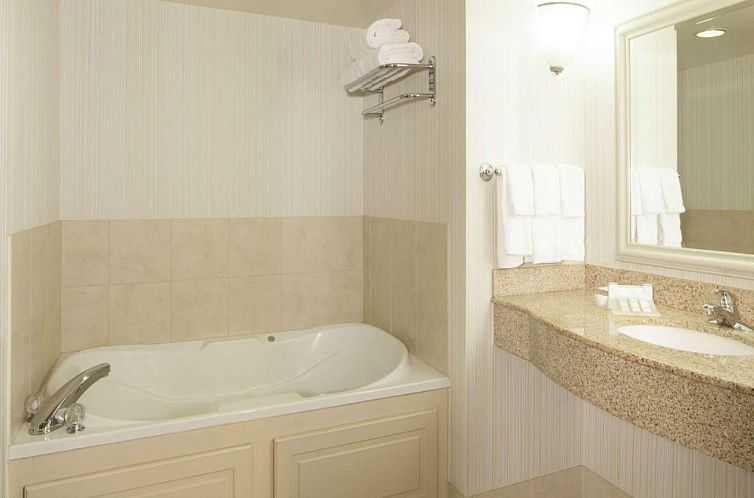 Hilton Garden Inn Virginia Beach Town Center