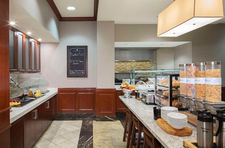 Hilton Garden Inn Virginia Beach Town Center