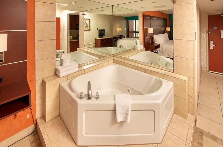 The Breakers Resort Inn