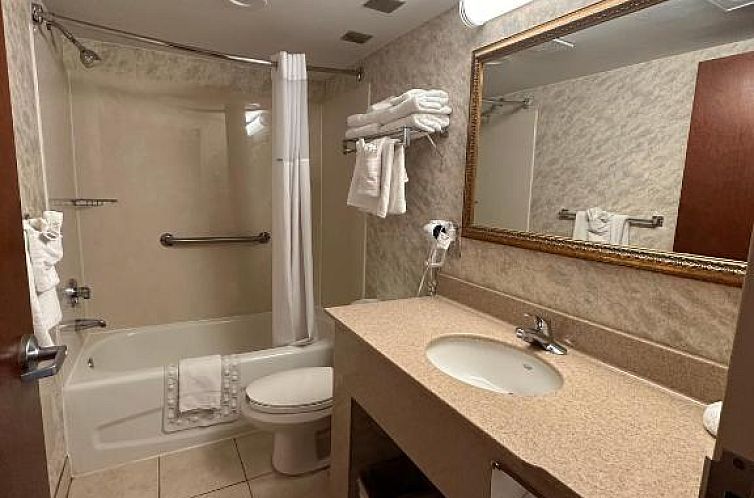 The Breakers Resort Inn