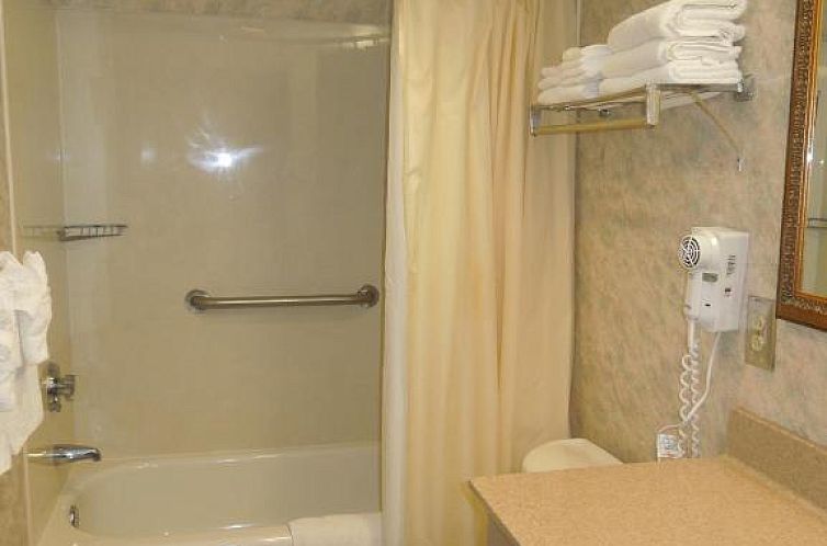 The Breakers Resort Inn