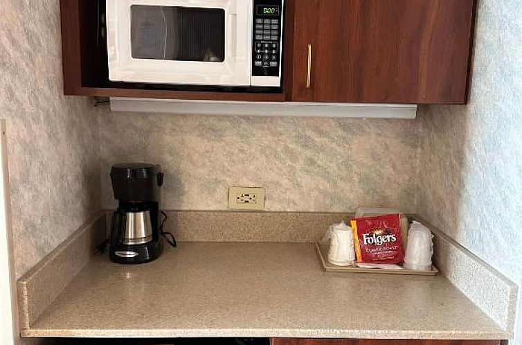 The Breakers Resort Inn