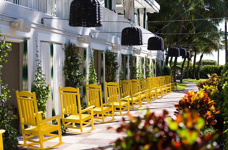 Kimpton Surfcomber Hotel, an IHG Hotel