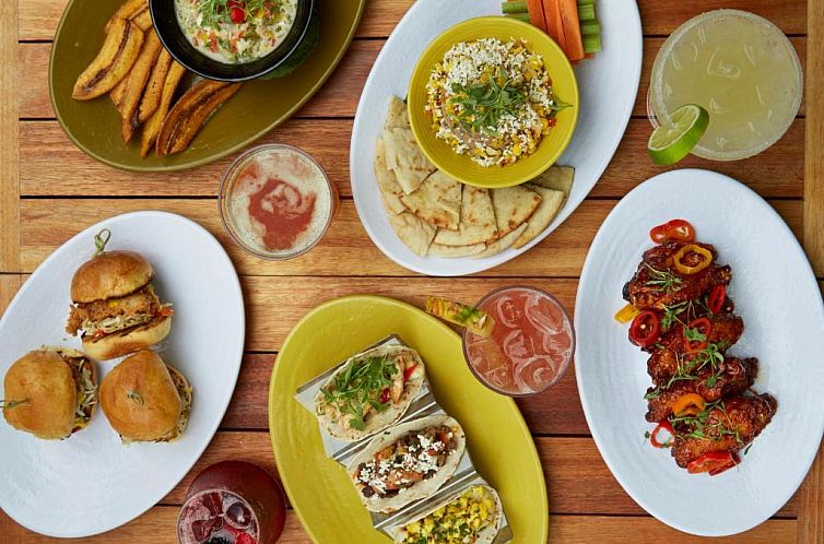 Kimpton Surfcomber Hotel, an IHG Hotel