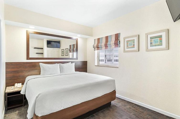 Crystal Beach Suites Oceanfront Hotel