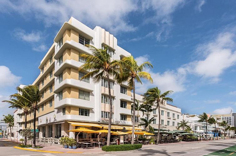 Winter Haven, Autograph Collection