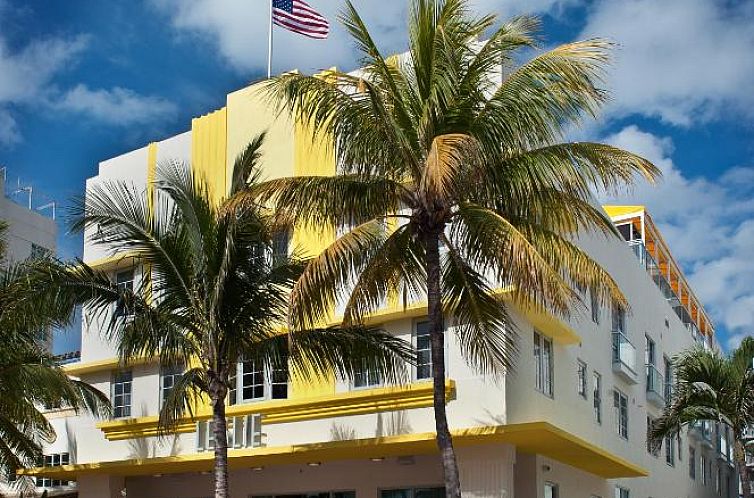 Leslie Hotel Ocean Drive