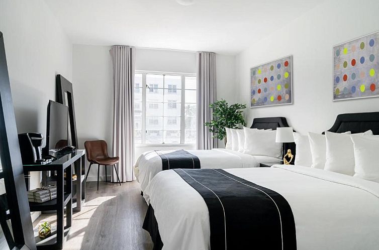Essex House Hotel