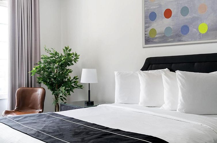 Essex House Hotel