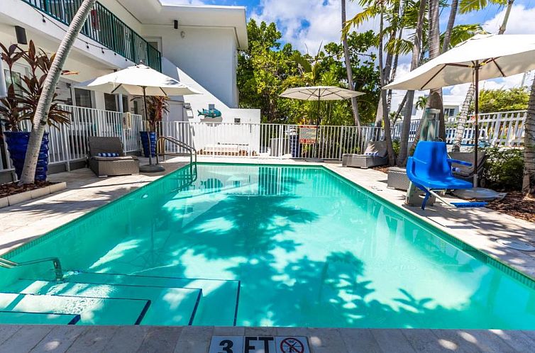 Seaside All Suites Hotel