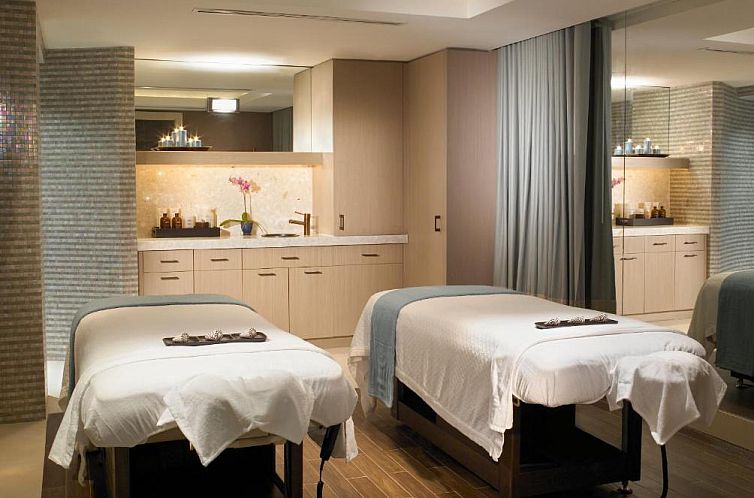 The Palms Hotel & Spa