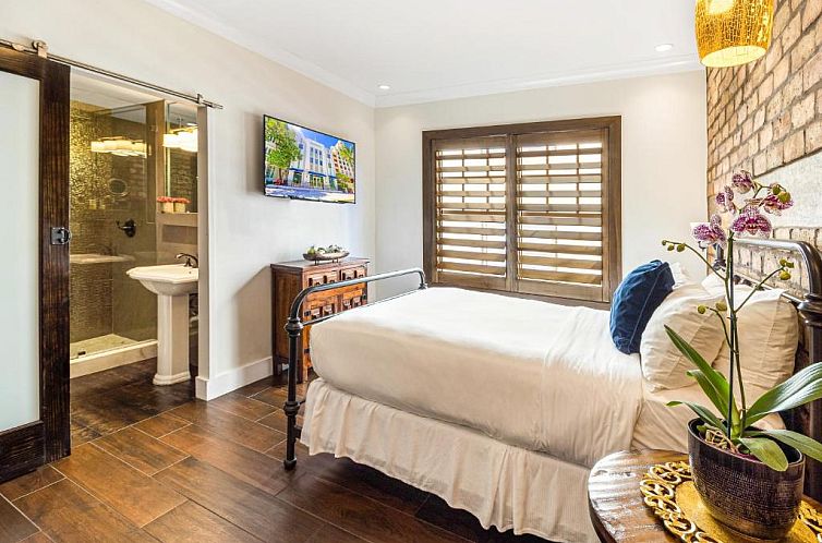 Cavalier South Beach Hotel