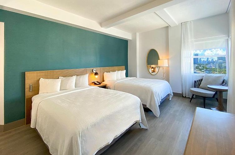 Marseilles Beachfront Hotel