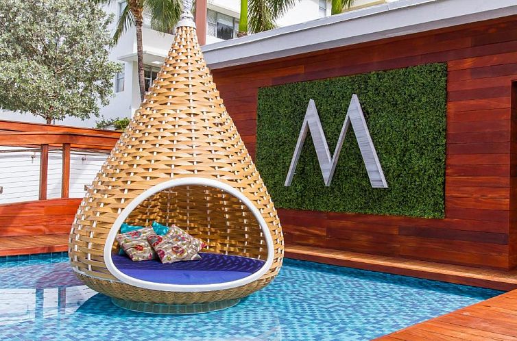 Marseilles Beachfront Hotel