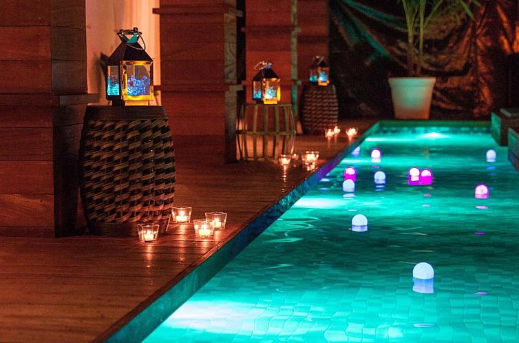 Marseilles Beachfront Hotel
