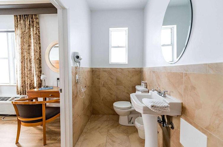 Majestic Hotel South Beach