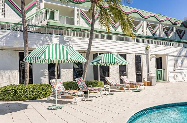 Best Western On The Bay Inn & Marina