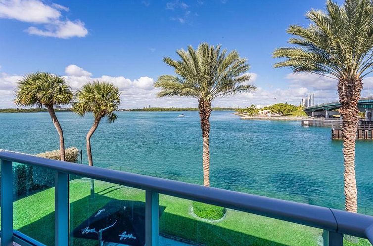 Beach Haus Bal Harbour