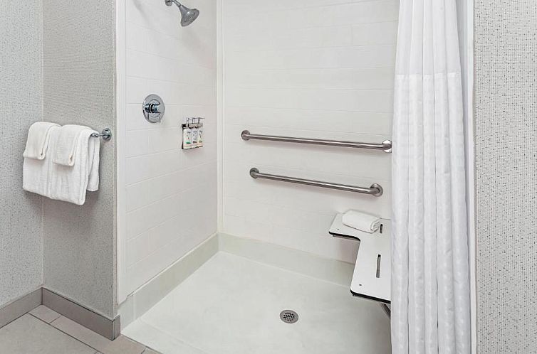 Holiday Inn Express Hotel & Suites Chicago South Lansing, an