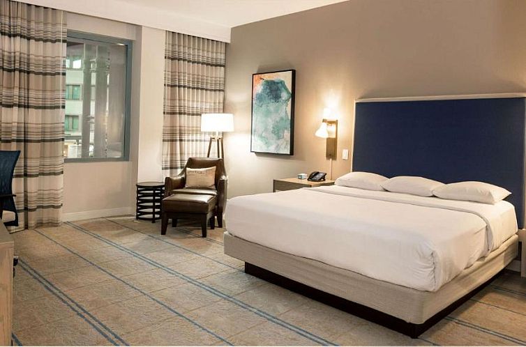 Hilton Austin Airport