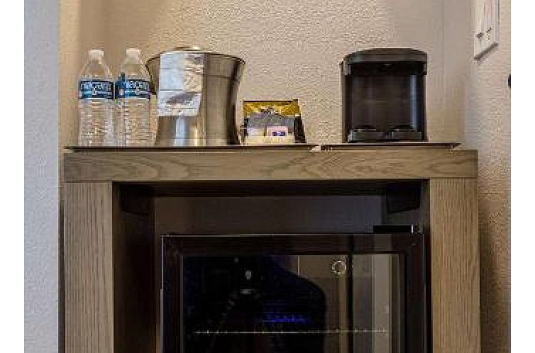 Hilton Austin Airport