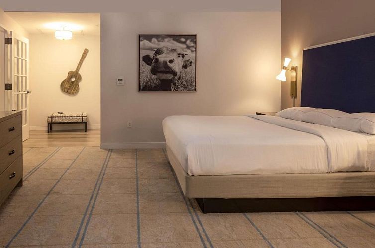 Hilton Austin Airport