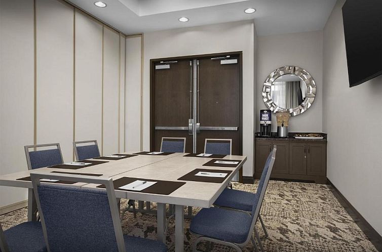 Hampton Inn and Suites Austin University Capitol