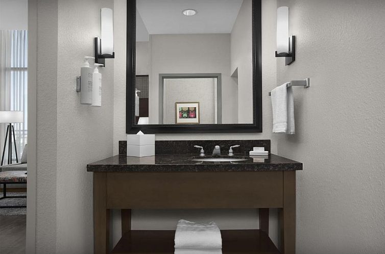 Hampton Inn and Suites Austin University Capitol