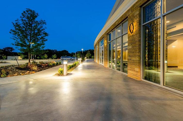 Holiday Inn Austin Airport, an IHG Hotel