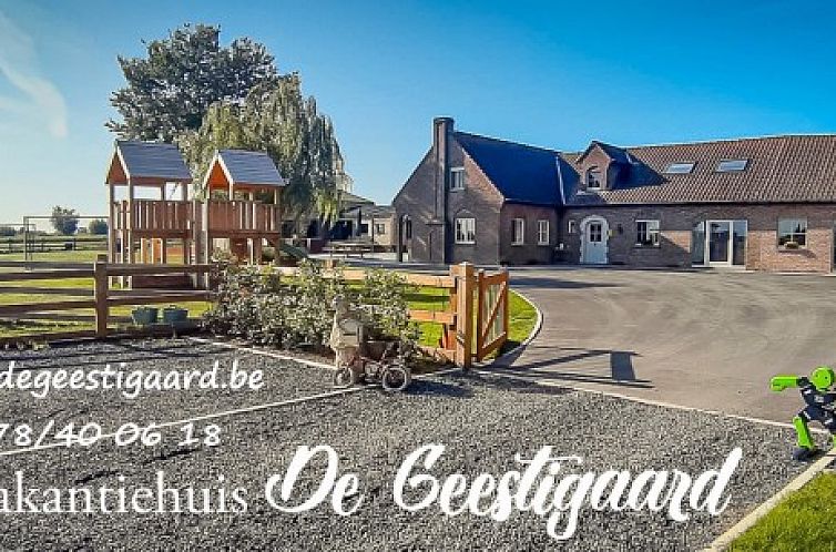 Vacation home De Geestigaard in Handzame, West Flanders with spacious driveway and playground.