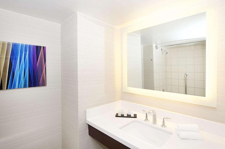 Embassy Suites by Hilton Las Vegas